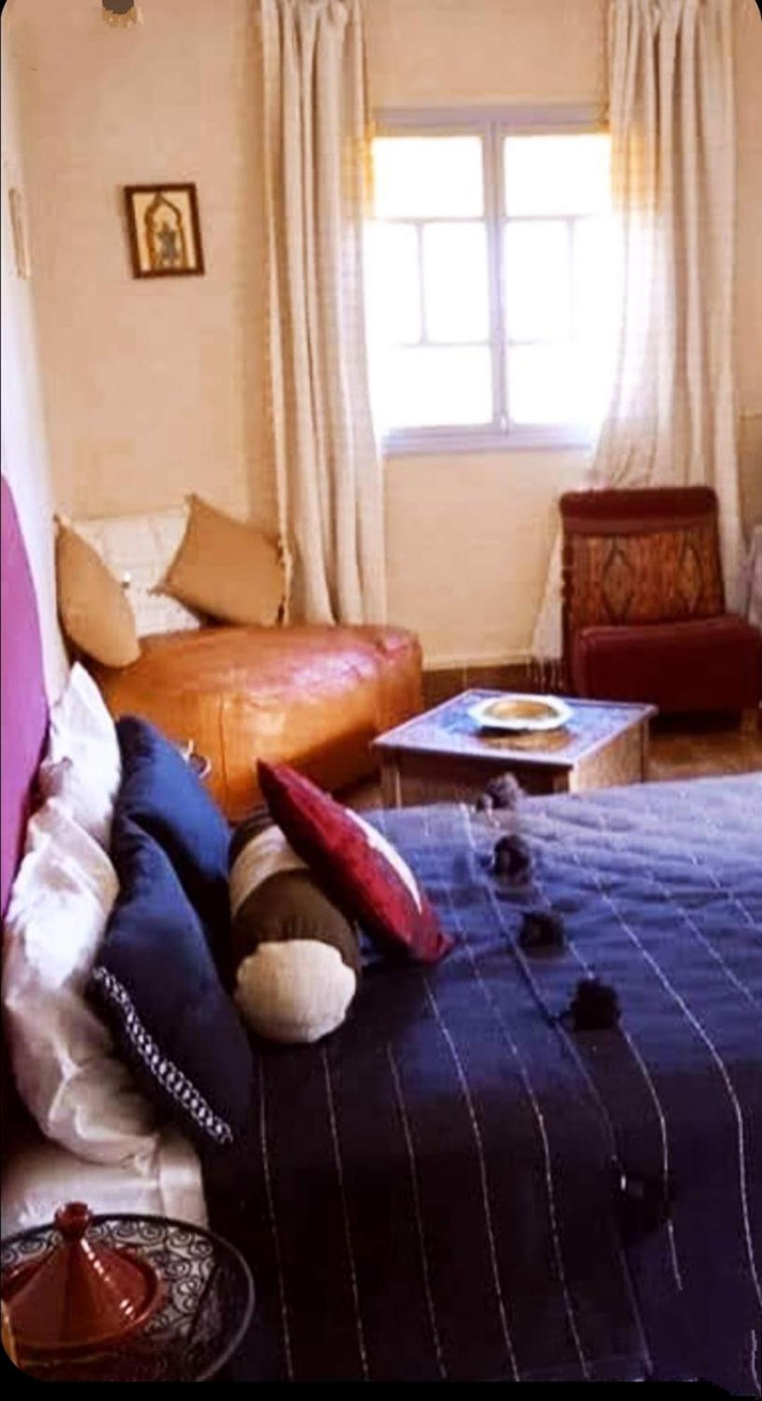 Le Petit Jardin Bed & Breakfast Demnate Eksteriør bilde